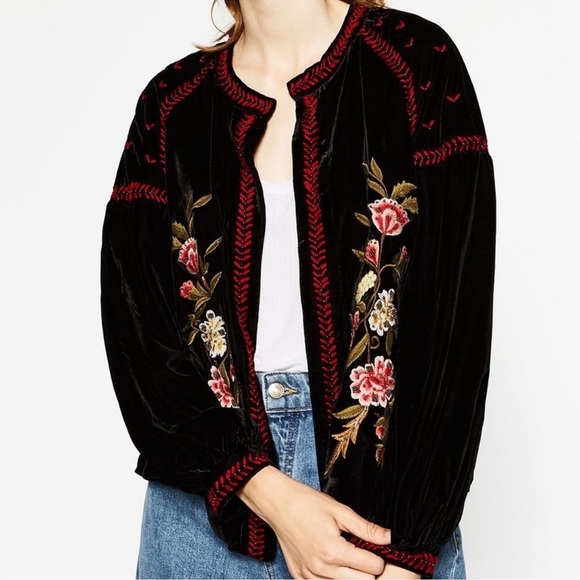 Zara Black Velvet Embroidered Jacket‎ Size Small - Picture 1 of 13
